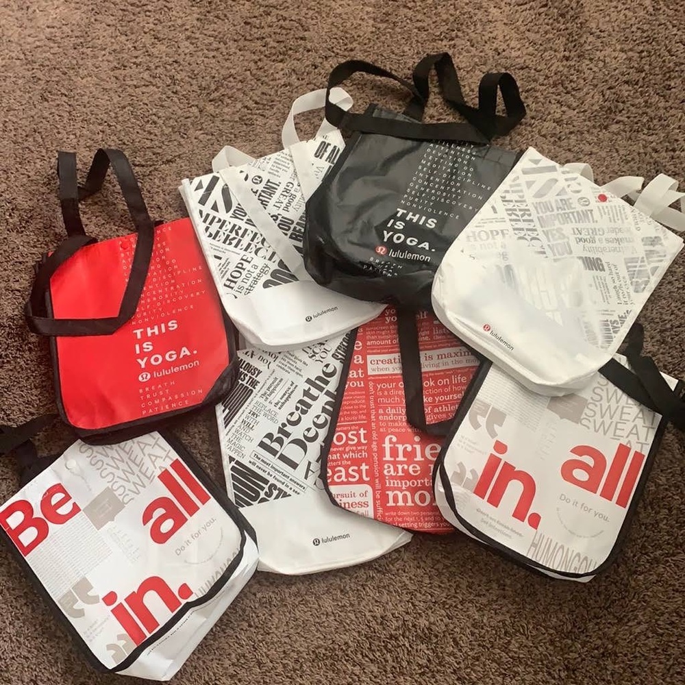 LULULEMON GIFT BAGS— i have small, medium and large